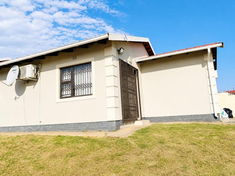 To Let 3 Bedroom Property for Rent in Ncambedlana Eastern Cape